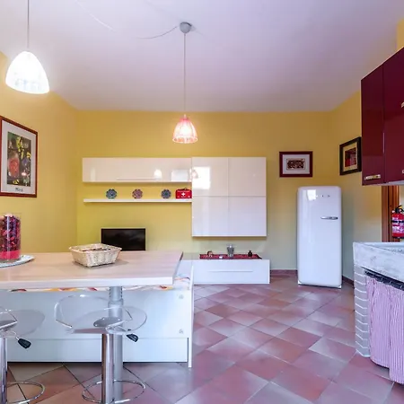 Casa Parco Dell'elsa 公寓 *